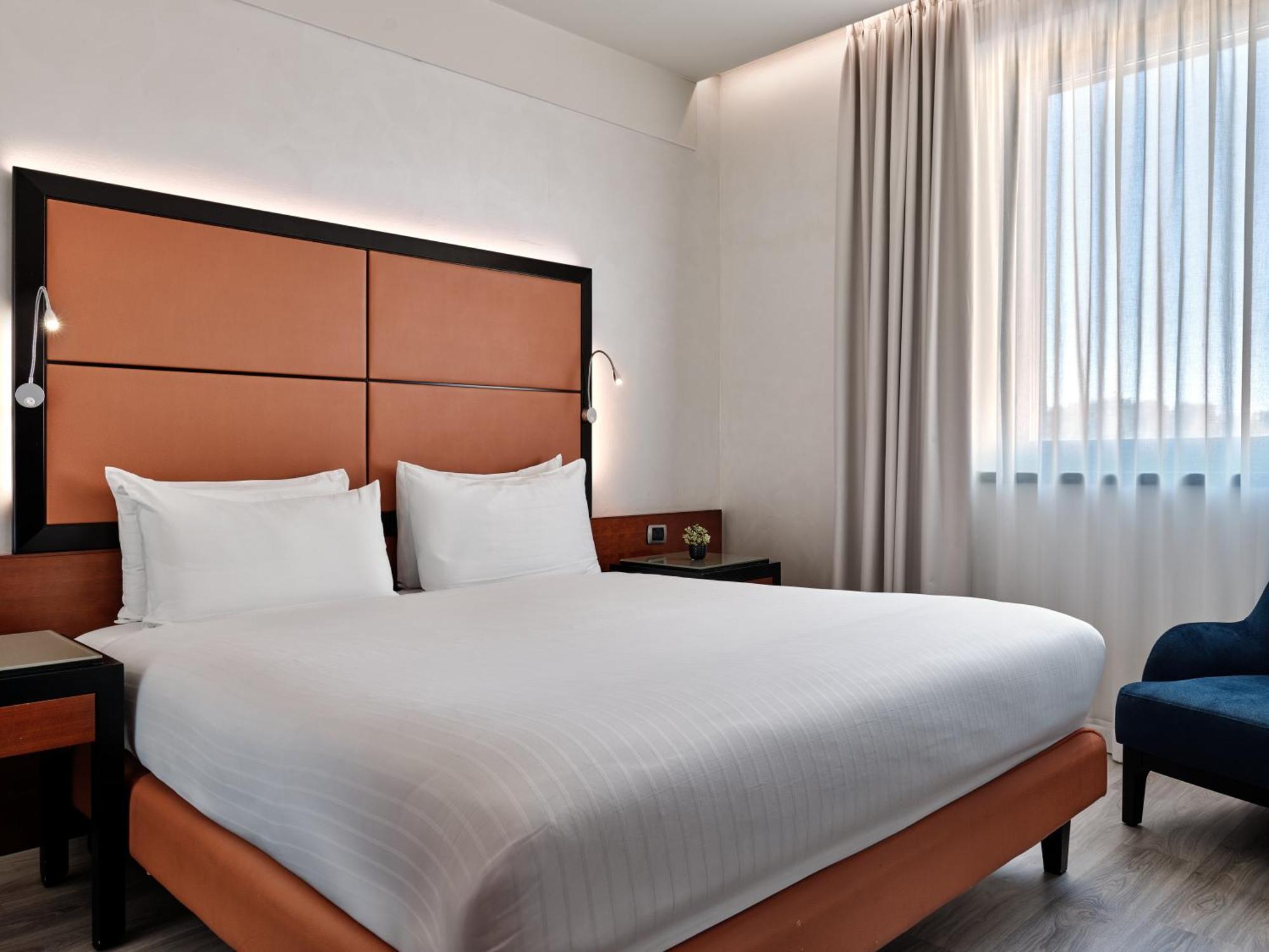 Hotel Crowne Plaza Milan - Malpensa Airport By Ihg 4*